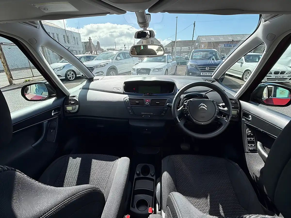Used 2013 Citroen C4 Picasso Airdream Platinum Red - Interior and Exterior details 11