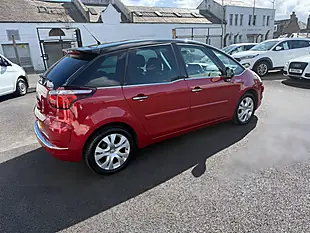 Used 2013 Citroen C4 Picasso Airdream Platinum Red - Interior and Exterior details 5