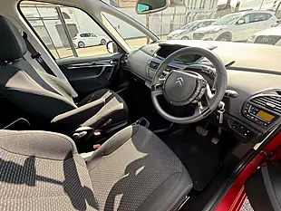 Used 2013 Citroen C4 Picasso Airdream Platinum Red - Interior and Exterior details 9