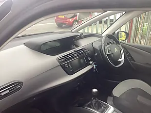 Used 2013 Citroen C4 Picasso Airdream Vtr Plus Silver - Interior and Exterior details 8