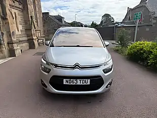 Used 2013 Citroen C4 Picasso Vtr+ Silver - Interior and Exterior details 3