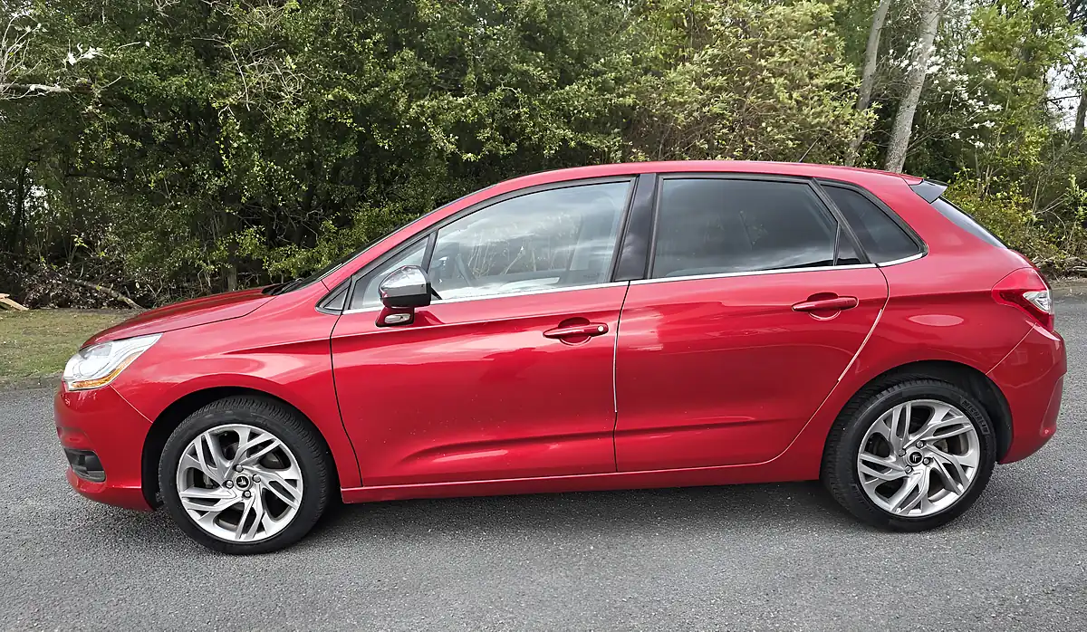 Used 2013 Citroen C4 Selection Red - Interior and Exterior details 4