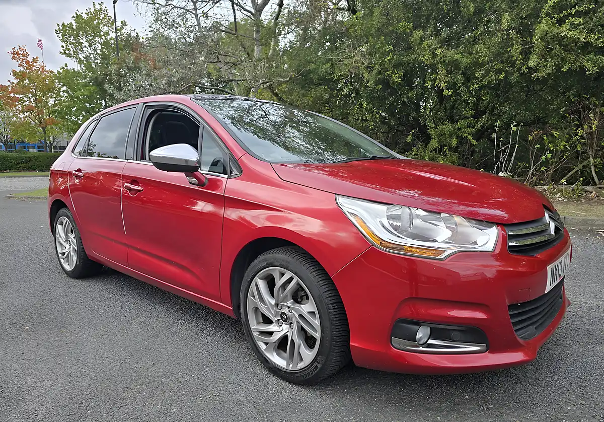 Used 2013 Citroen C4 Selection Red - Interior and Exterior details 5