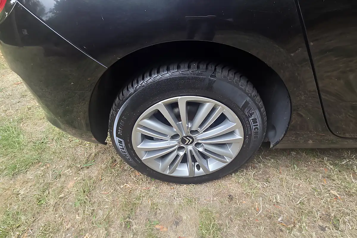 Used 2013 Citroen C4 Vtr+ Black - Interior and Exterior details 10
