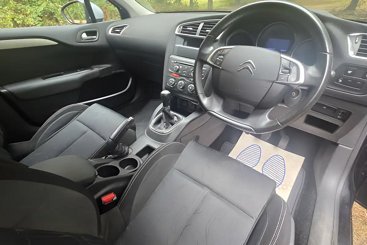 Used 2013 Citroen C4 Vtr+ Black - Interior and Exterior details 15