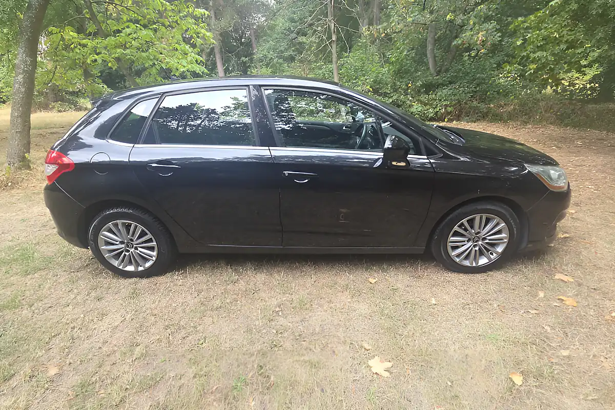 Used 2013 Citroen C4 Vtr+ Black - Interior and Exterior details 6