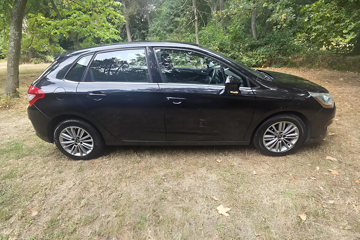 Used 2013 Citroen C4 Vtr+ Black - Interior and Exterior details 7