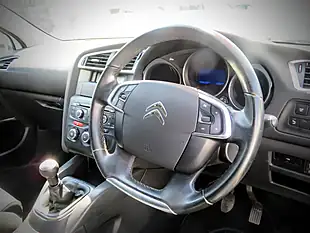 Used 2013 Citroen C4 Vtr+ White - Interior and Exterior details 12