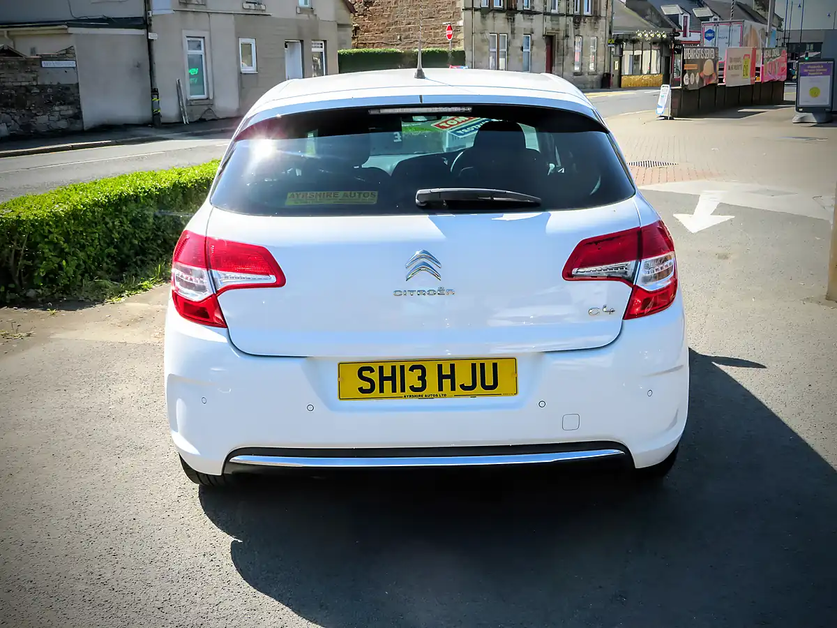 Used 2013 Citroen C4 Vtr+ White - Interior and Exterior details 7