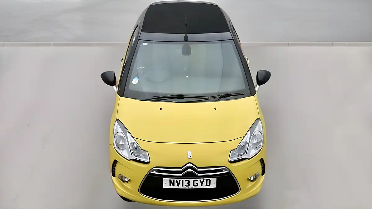 Used 2013 Citroen DS3 Cabrio Dstyle Plus Yellow - Interior and Exterior details 2