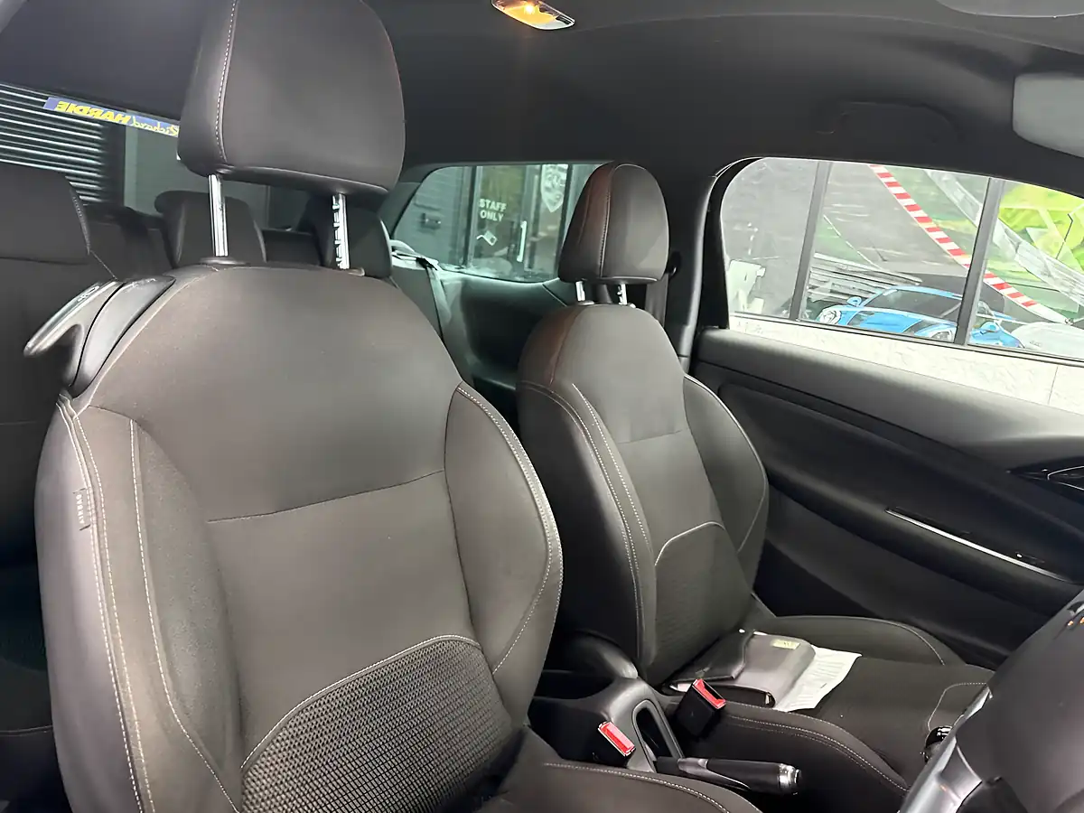 Used 2013 Citroen DS3 Dstyle Black - Interior and Exterior details 13