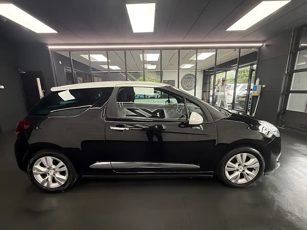 Used 2013 Citroen DS3 Dstyle Black - Interior and Exterior details 7