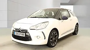 Used 2013 Citroen DS3 Dstyle Plus White - Interior and Exterior details 3