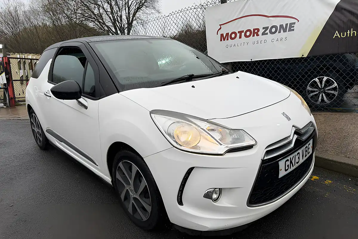 Used 2013 Citroen DS3 Dstyle White - Front View