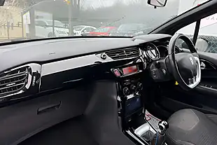 Used 2013 Citroen DS3 Dstyle White - Interior and Exterior details 12