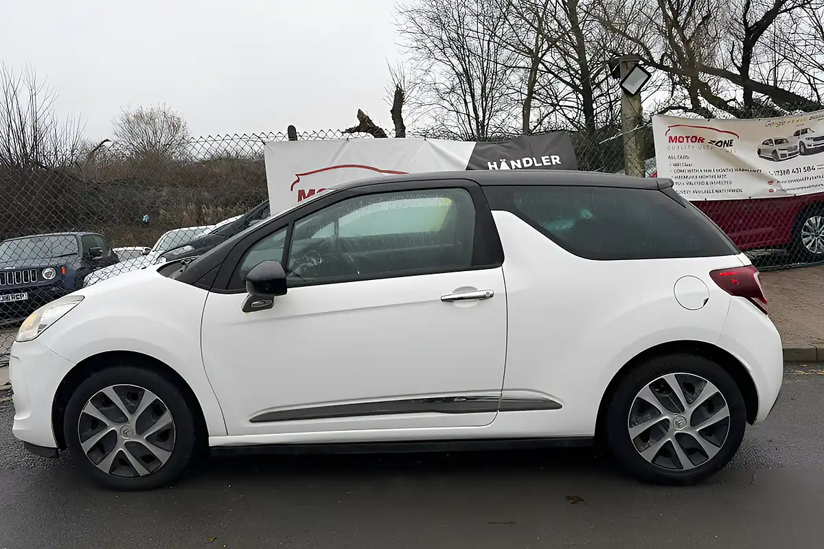 Used 2013 Citroen DS3 Dstyle White - Interior and Exterior details 5