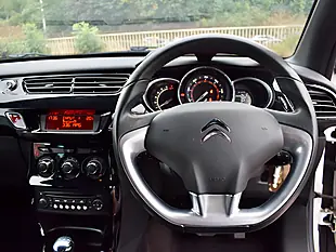 Used 2013 Citroen DS3 Dstyle White - Interior and Exterior details 10