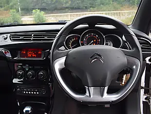 Used 2013 Citroen DS3 Dstyle White - Interior and Exterior details 15