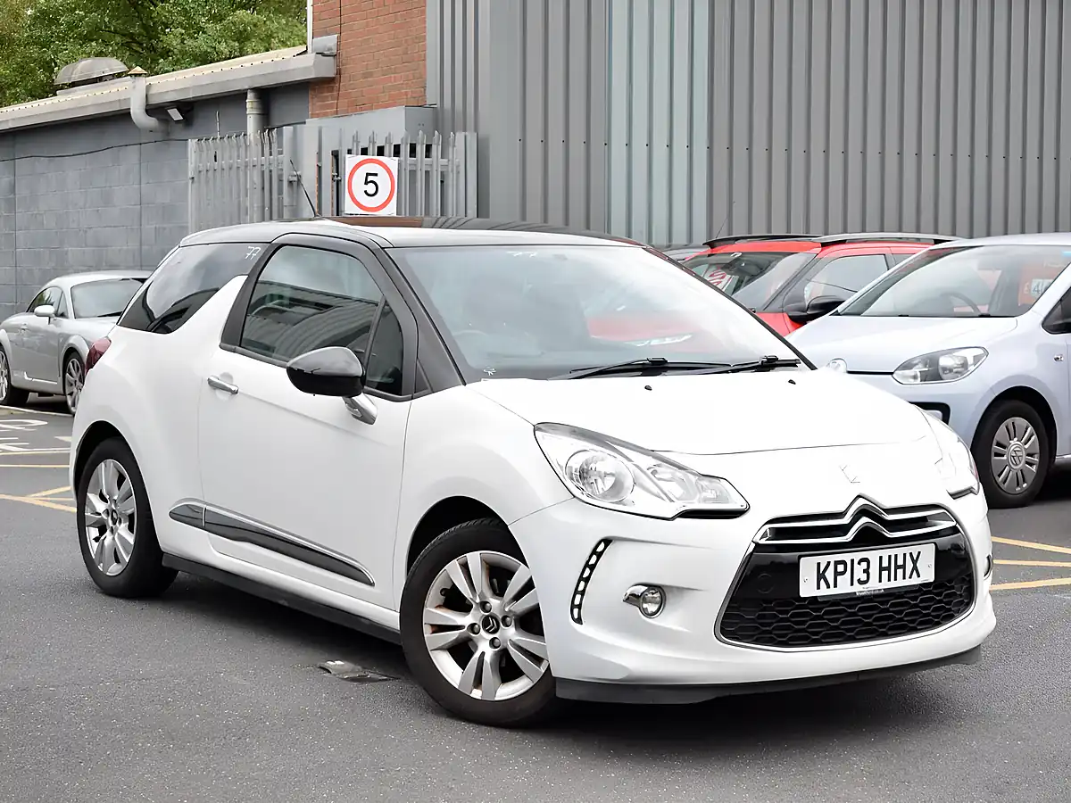 Used 2013 Citroen DS3 Dstyle White - Interior and Exterior details 16