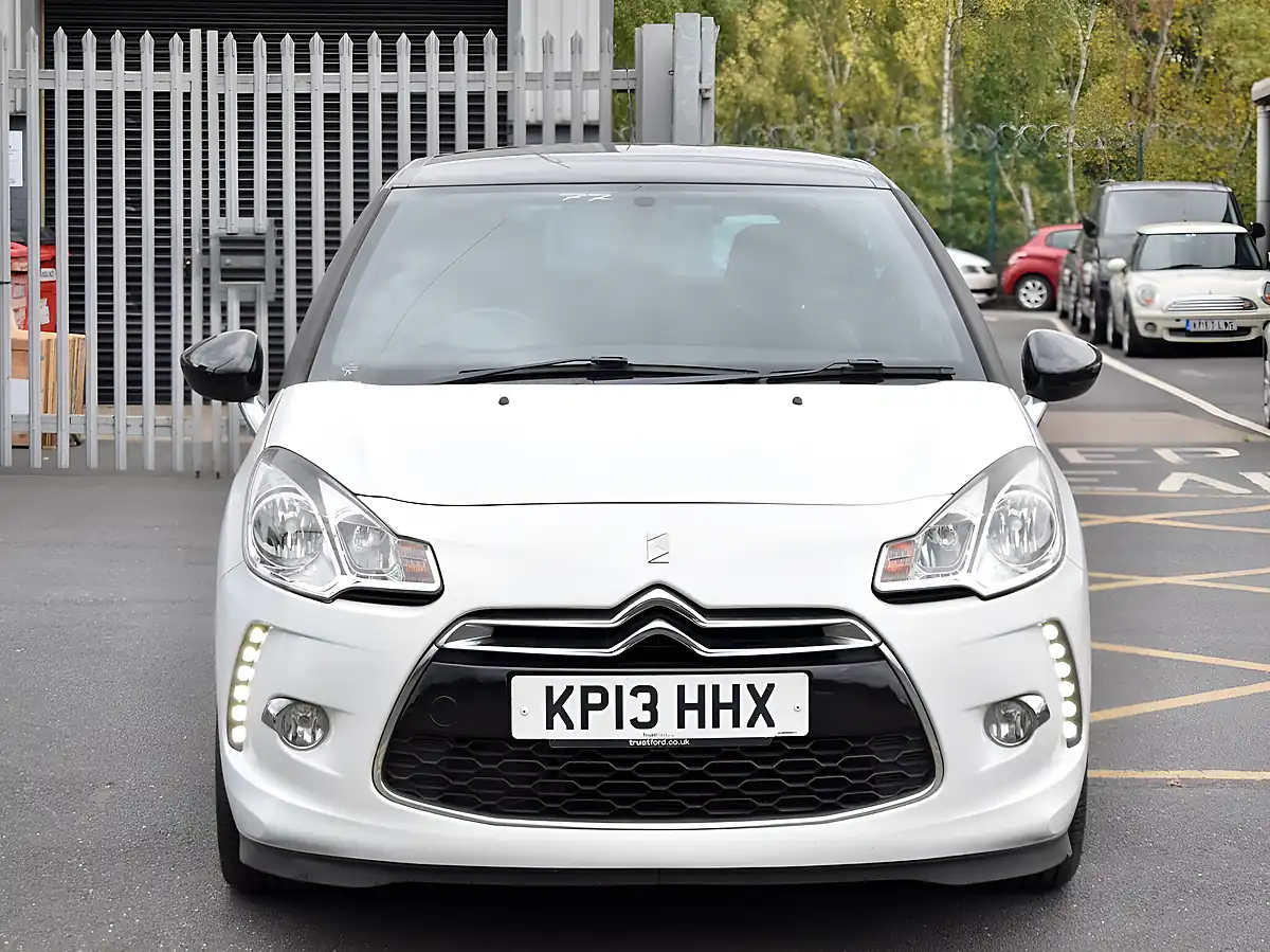Used 2013 Citroen DS3 Dstyle White - Interior and Exterior details 2