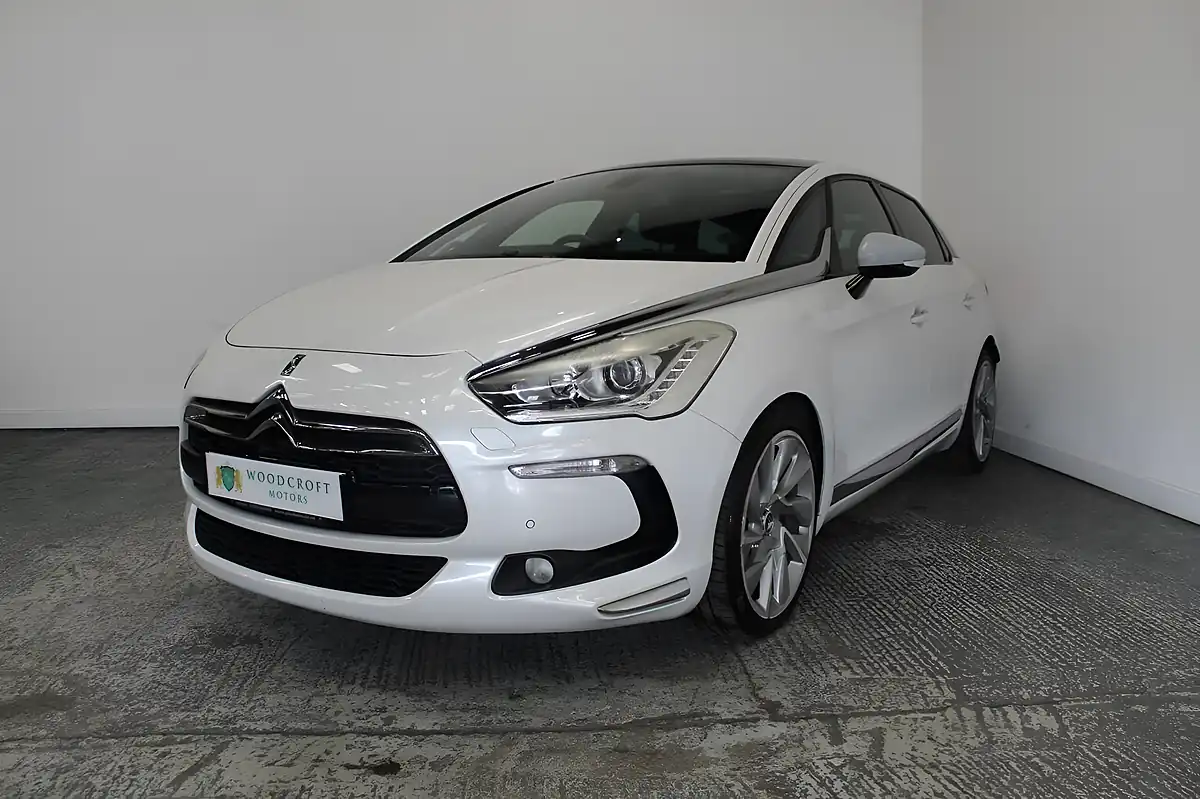 Used 2013 Citroen DS5 Dsport White - Interior and Exterior details 2
