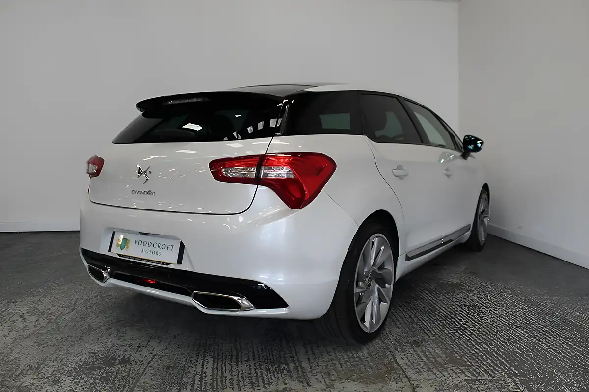 Used 2013 Citroen DS5 Dsport White - Interior and Exterior details 6