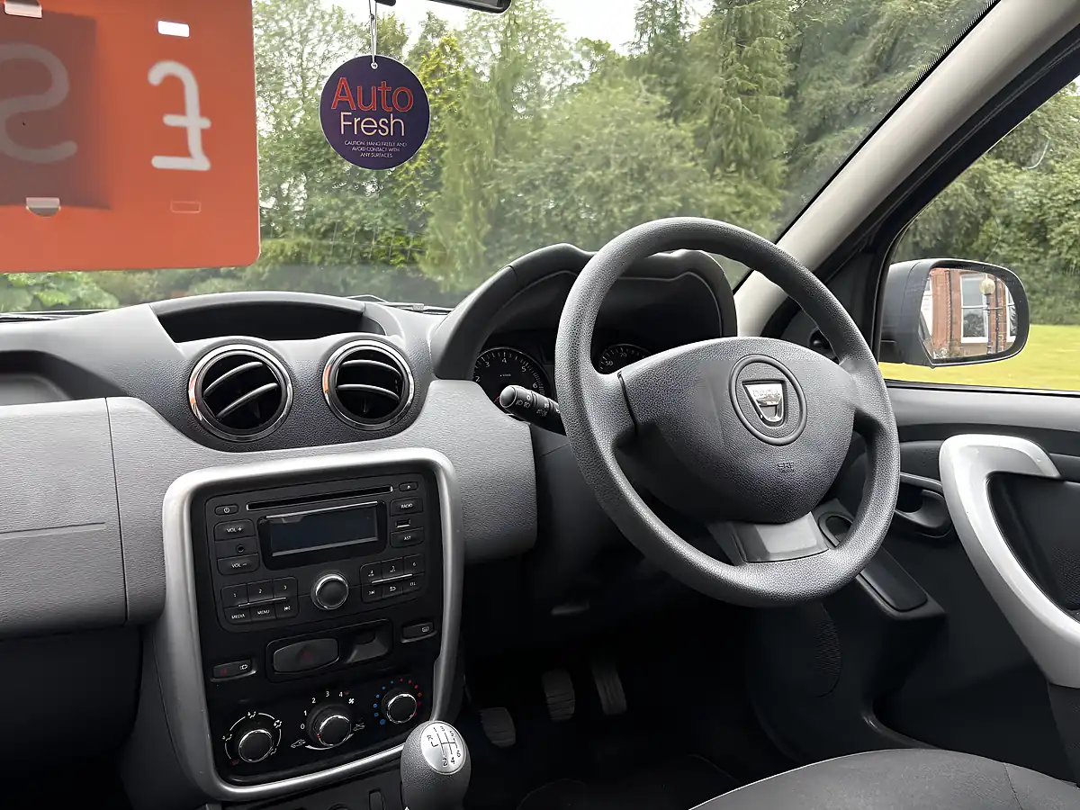 Used 2013 Dacia Duster Ambiance Grey - Interior and Exterior details 13