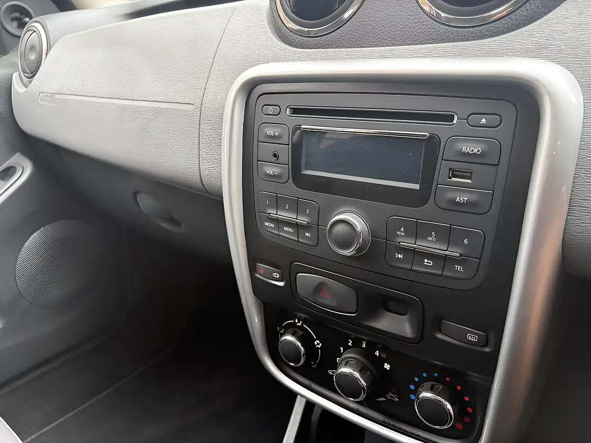 Used 2013 Dacia Duster Ambiance Grey - Interior and Exterior details 20