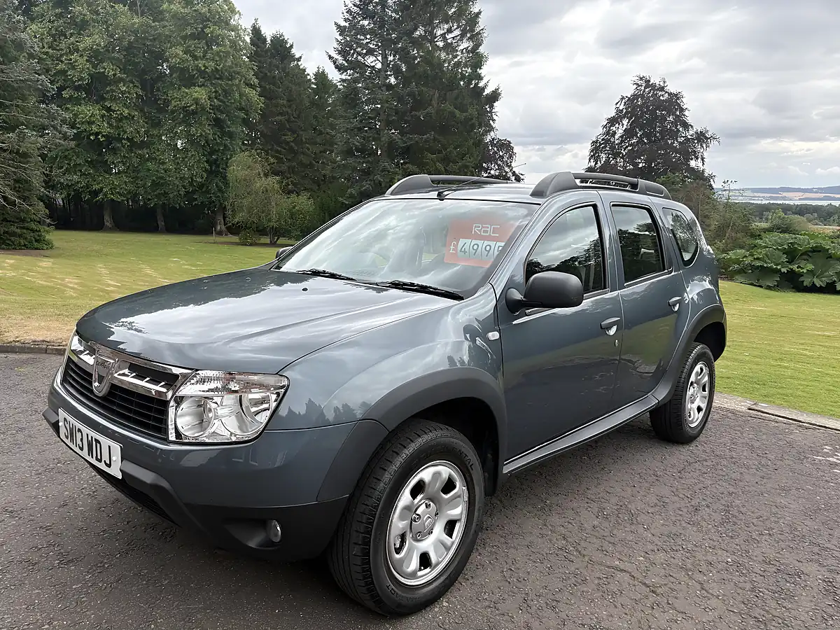 Used 2013 Dacia Duster Ambiance Grey - Interior and Exterior details 3