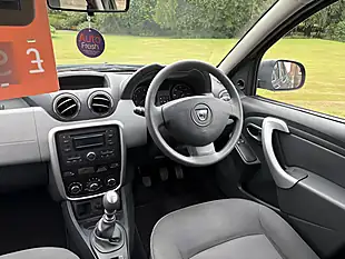 Used 2013 Dacia Duster Ambiance Grey - Interior and Exterior details 7