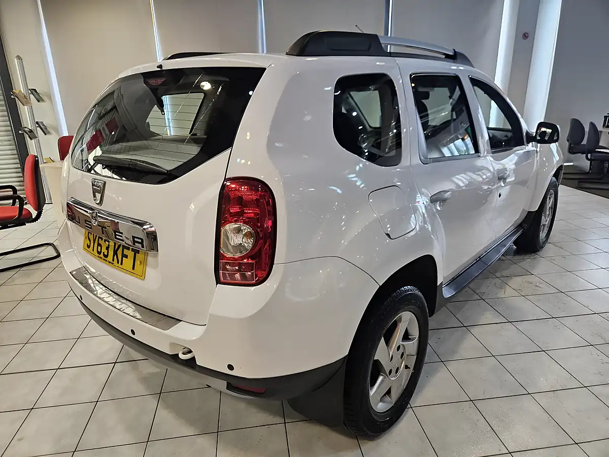 Used 2013 Dacia Duster Laureate White - Interior and Exterior details 8