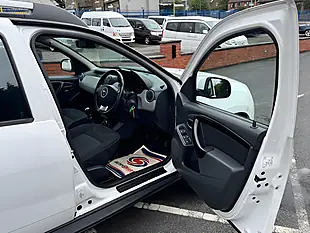Used 2013 Dacia Duster Laureate White - Interior and Exterior details 4