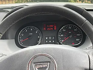 Used 2013 Dacia Duster Laureate White - Interior and Exterior details 13