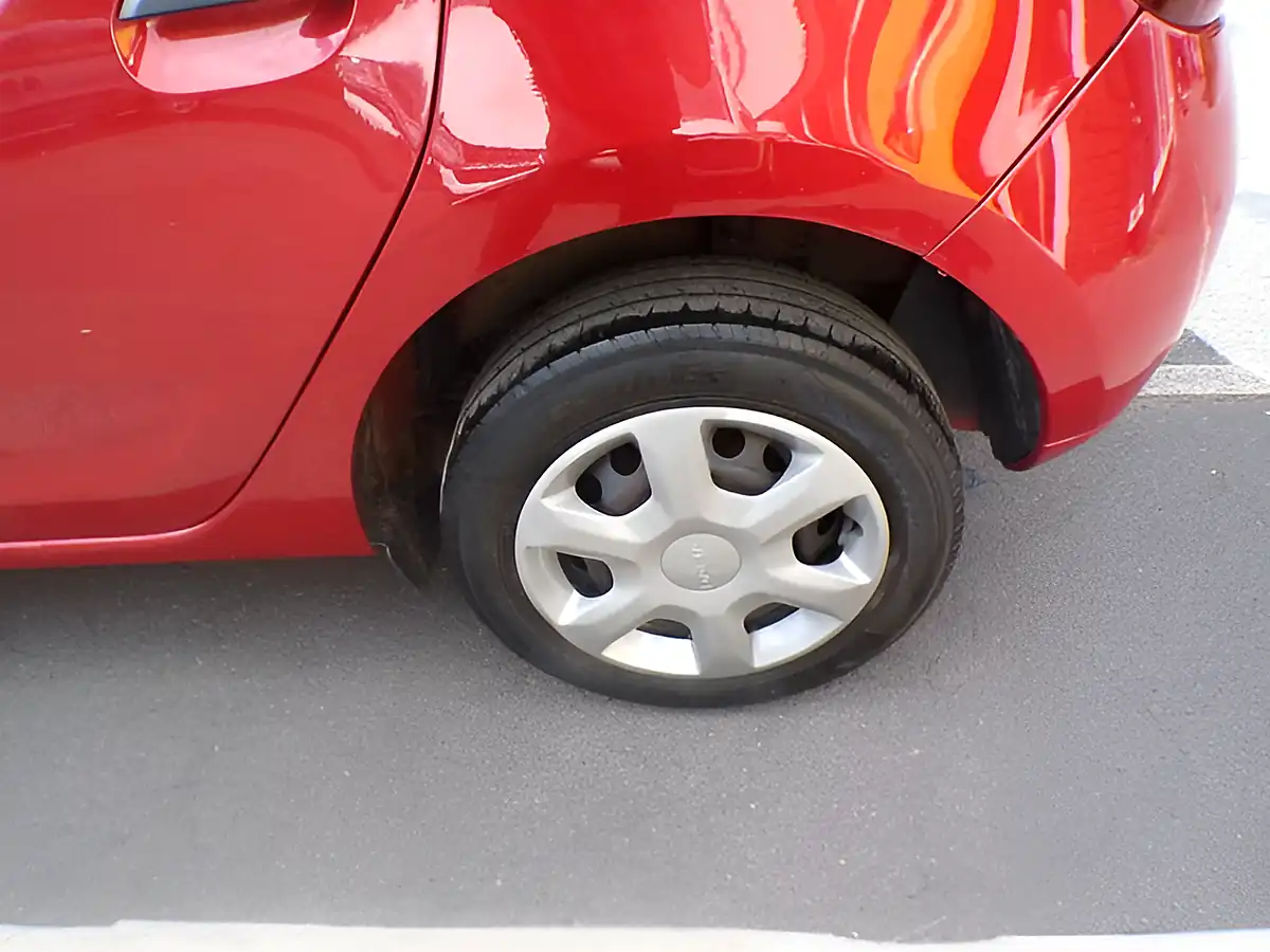 Used 2013 Dacia Sandero Ambiance Red - Interior and Exterior details 14