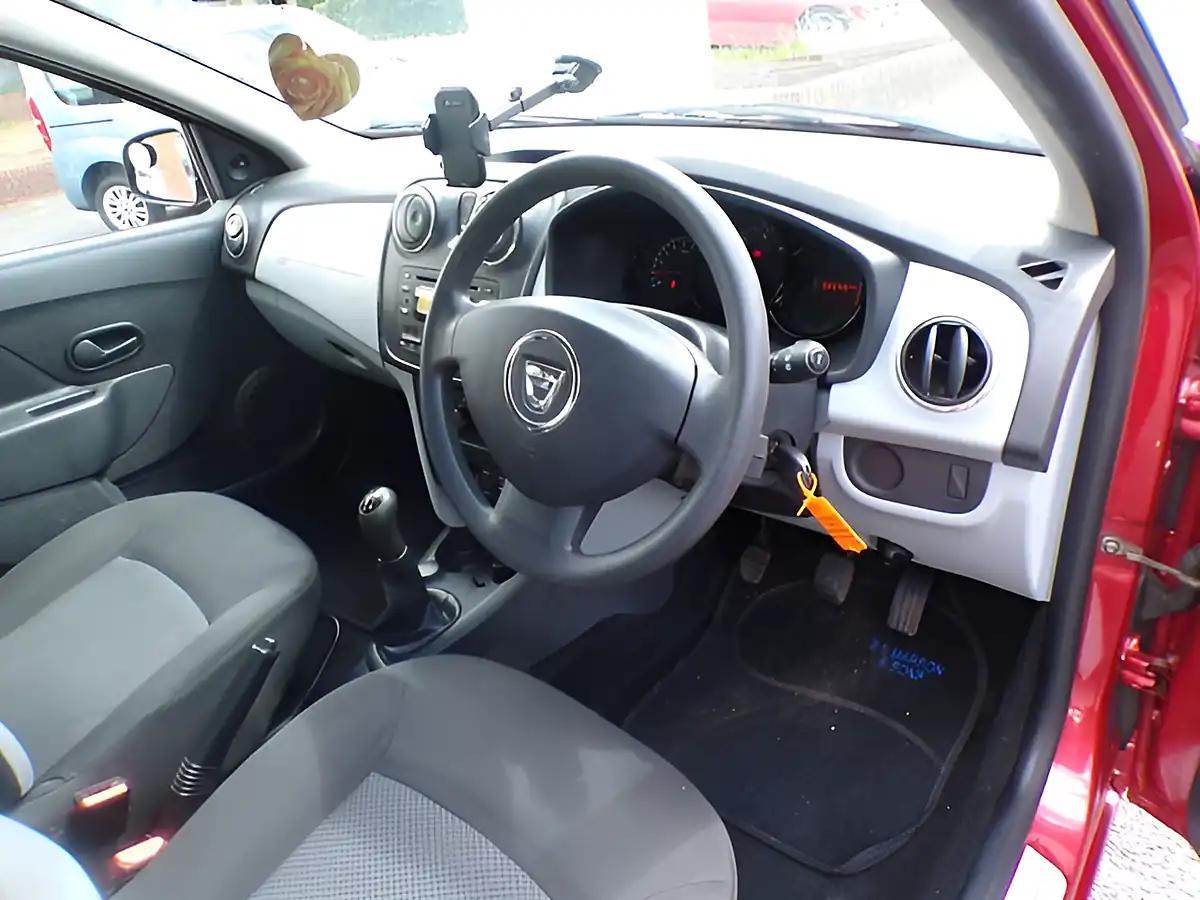 Used 2013 Dacia Sandero Ambiance Red - Interior and Exterior details 19