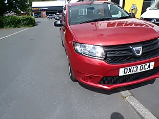 Used 2013 Dacia Sandero Ambiance Red - Interior and Exterior details 6