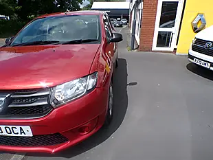 Used 2013 Dacia Sandero Ambiance Red - Interior and Exterior details 7