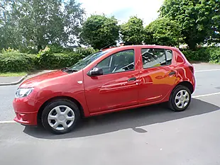 Used 2013 Dacia Sandero Ambiance Red - Interior and Exterior details 8