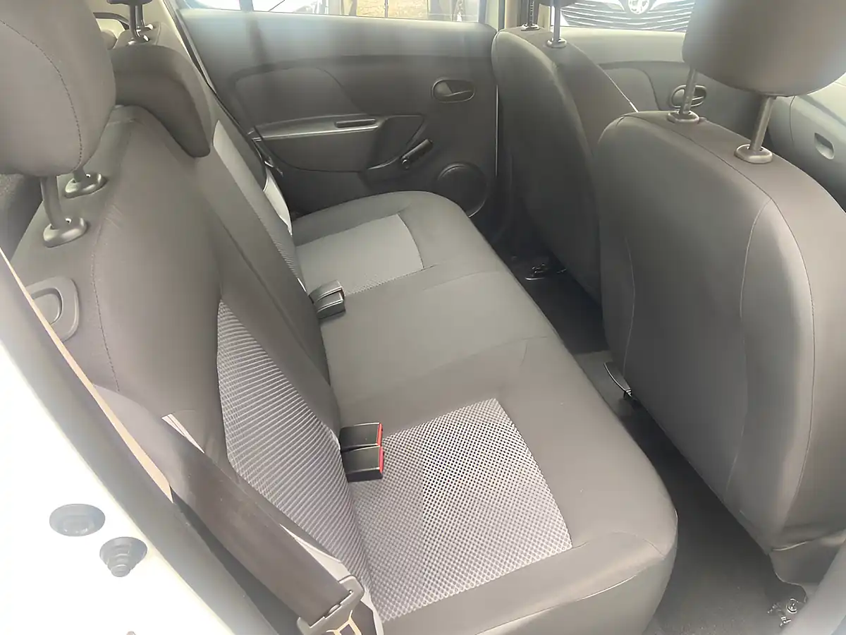 Used 2013 Dacia Sandero Ambiance White - Interior and Exterior details 11