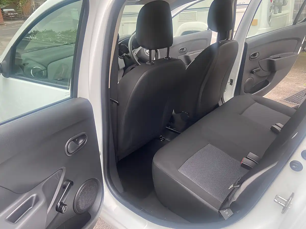 Used 2013 Dacia Sandero Ambiance White - Interior and Exterior details 14