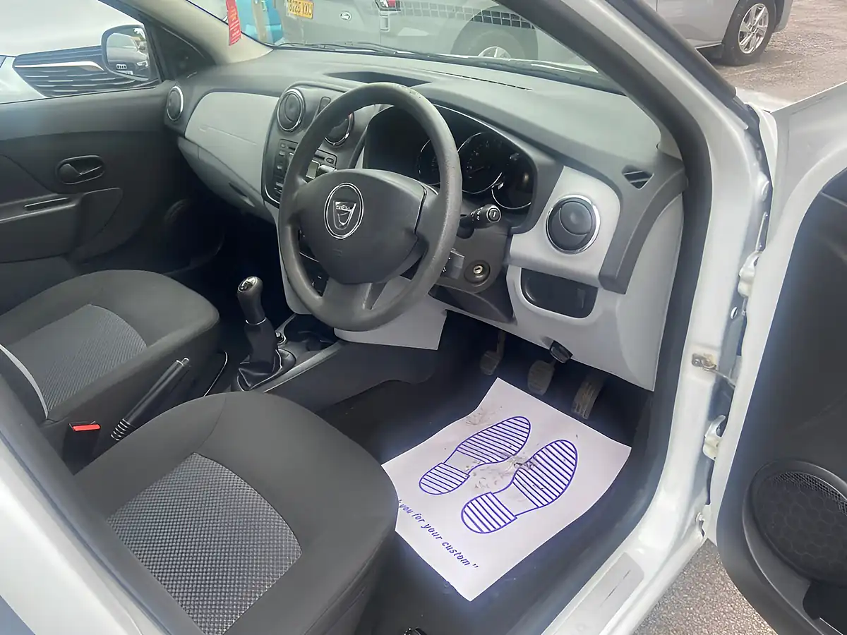 Used 2013 Dacia Sandero Ambiance White - Interior and Exterior details 16