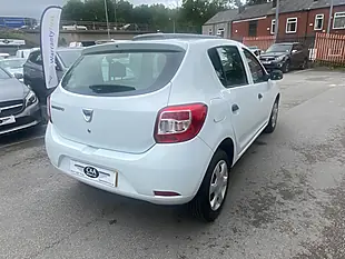 Used 2013 Dacia Sandero Ambiance White - Interior and Exterior details 7