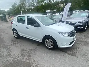Used 2013 Dacia Sandero Ambiance White - Interior and Exterior details 9