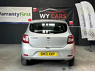 Used 2013 Dacia Sandero Laureate Silver - Interior and Exterior details 7
