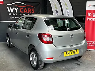 Used 2013 Dacia Sandero Laureate Silver - Interior and Exterior details 8