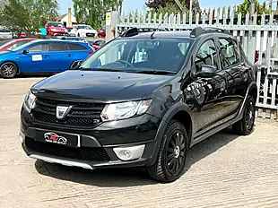Used 2013 Dacia Sandero Stepway Ambiance Black - Interior and Exterior details 3
