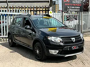Used 2013 Dacia Sandero Stepway Ambiance Black - Interior and Exterior details 4