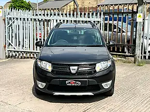 Used 2013 Dacia Sandero Stepway Ambiance Black - Interior and Exterior details 7