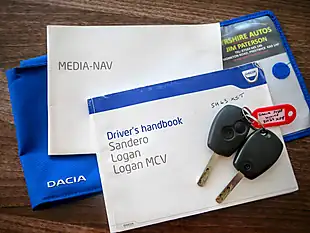 Used 2013 Dacia Sandero Stepway Laureate White - Interior and Exterior details 18