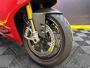 Used 2013 Ducati 1199 Panigale S Red - Interior and Exterior details 16